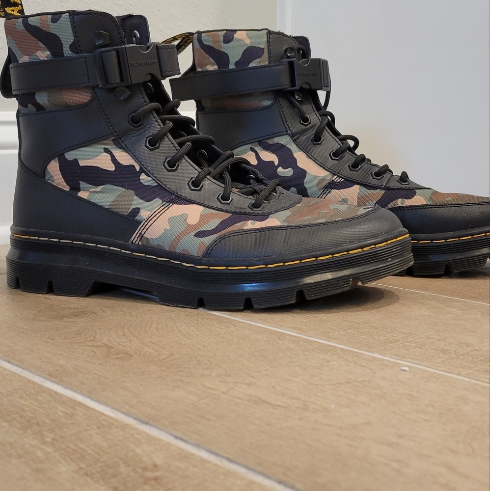 Dr. Martens **DISCONTINUED STYLE**